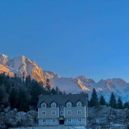 Отель Bujtina Валбона Экстерьер фото